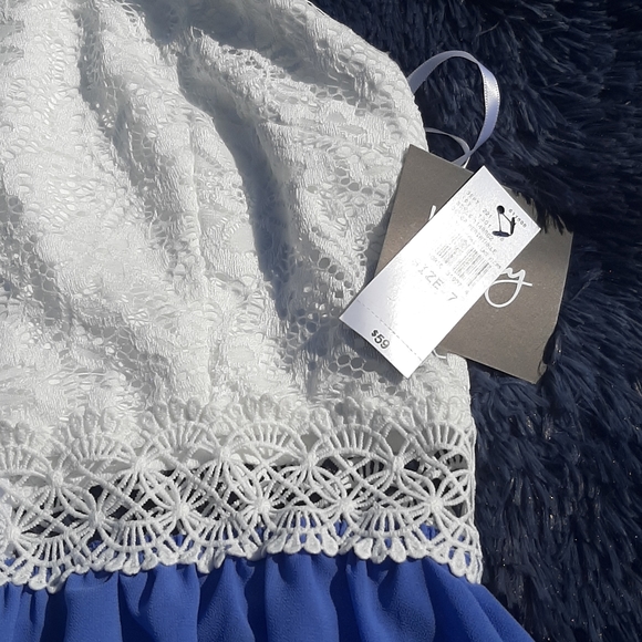 Dress - Picture 2 of 3